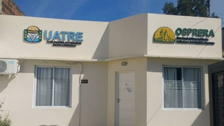 GRAL BELGRANO: UATRE entrega guardapolvos a sus afiliados