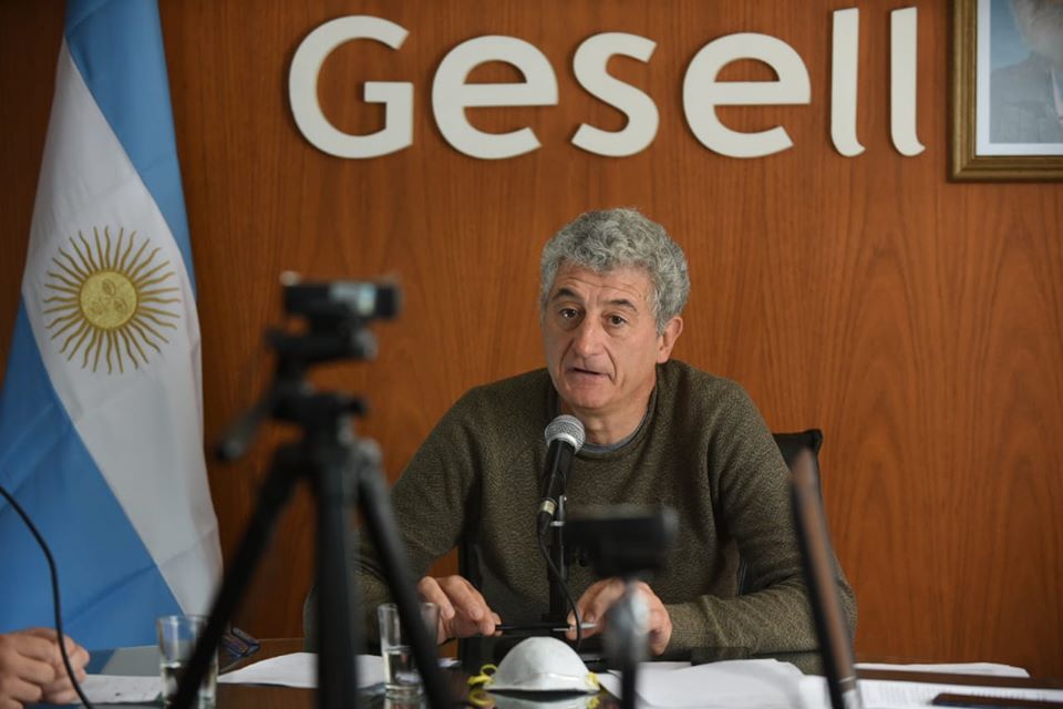 VILLA GESELL: El intendente anunció un adelanto paritario de $3000 a municipales