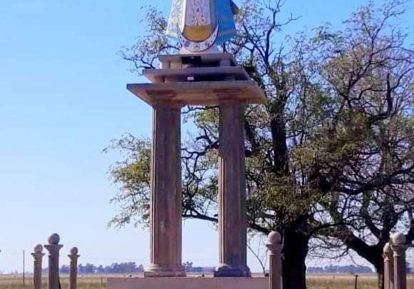 PILA: La imagen de la Virgen de Luján ya se encuentra en el Acceso a la ciudad