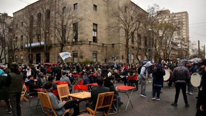 Mar del Plata se rebela: abre cafés y habilita actividades deportivas sin aval de Provincia