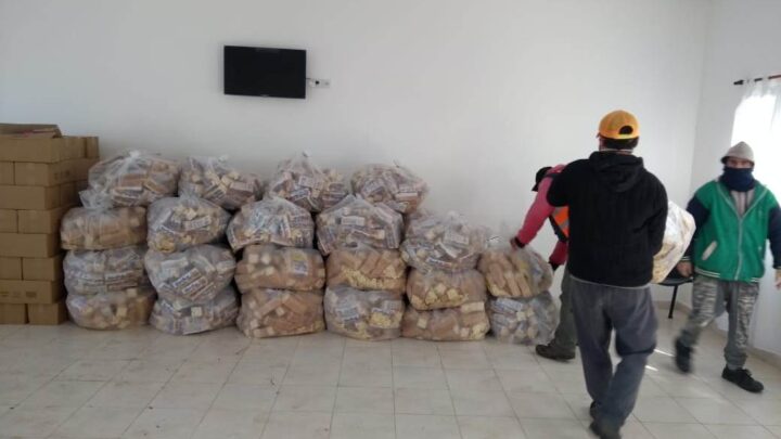 LEZAMA: El municipio recibió importante donación de galletitas