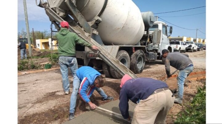 Comenzó la obra de cordón cuneta en las Casas del Plan Federal