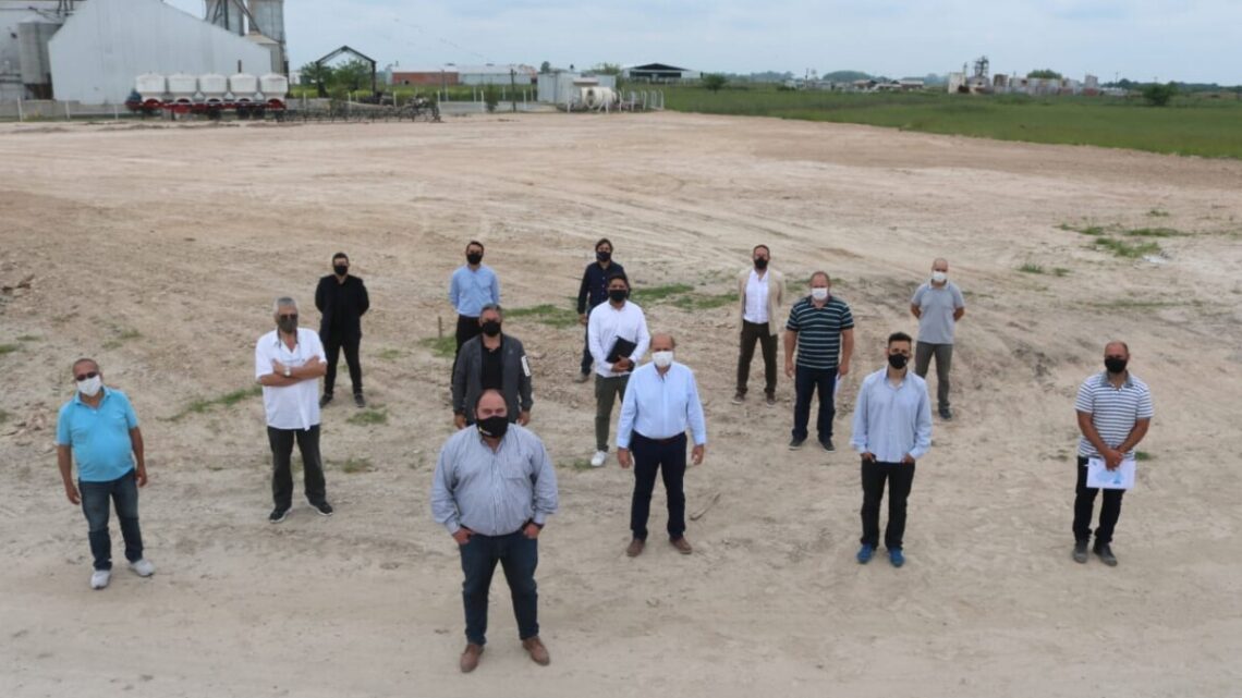 “Sector Industrial Planificado”: Junto a empresarios, el Intendente Alvarez avanza en la generación de empleo “Sector Industrial Planificado”: Junto a empresarios, el Intendente Alvarez avanza en la generación de empleo