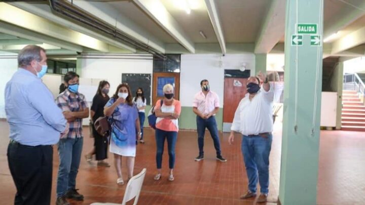 Funcionarios de la Región Sanitaria visitaron Ranchos y supervisaron el Centro de Vacunación