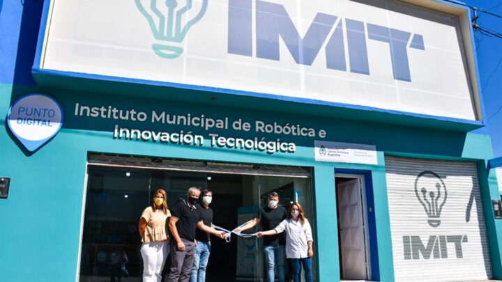 En Castelli quedo inaugurado Punto Digital