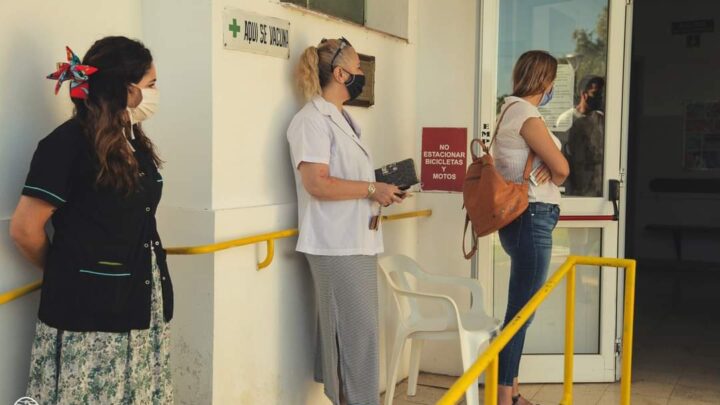 LEZAMA: El Hospital Municipal continuará como sitio de vacunación