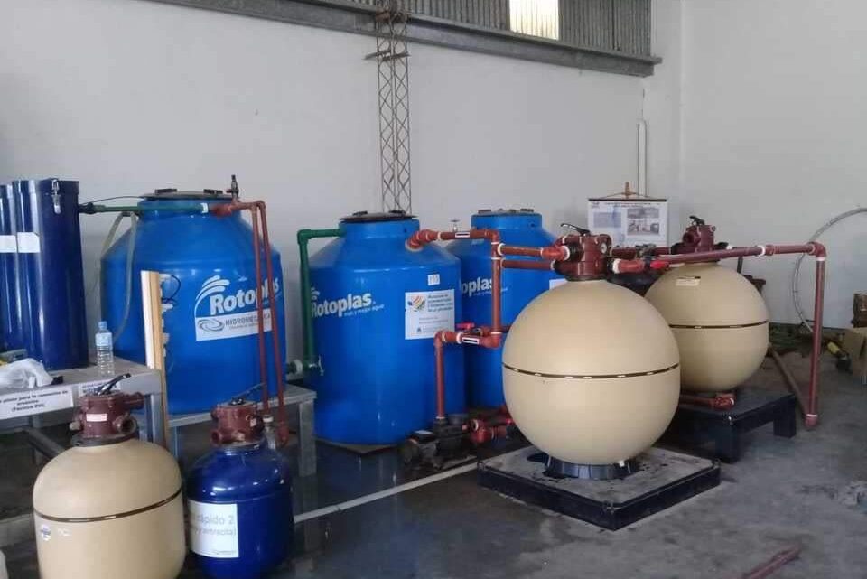 La UNLP busca purificar 20 mil litros de agua con arsénico por día La UNLP busca purificar 20 mil litros de agua con arsénico por día