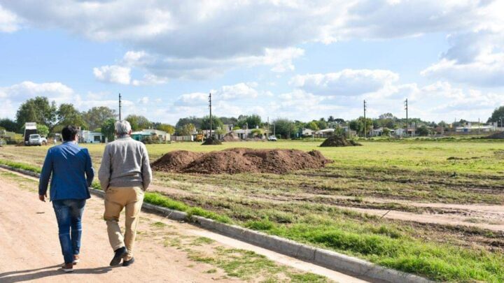 CASTELLI: Comenzó la construcción de un nuevo Barrio de viviendas