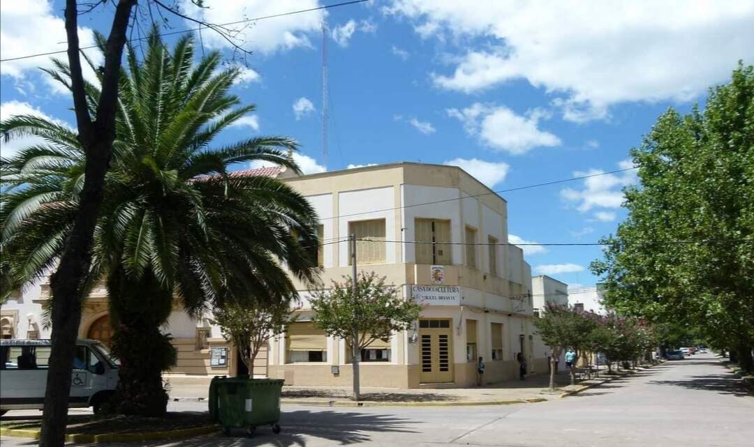 Fuertes criticas a la politica cultural del Gobierno de Dinapoli Fuertes criticas a la politica cultural del Gobierno de Dinapoli