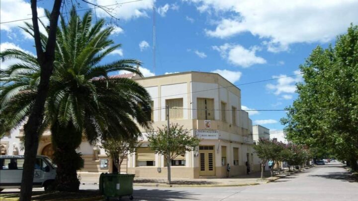 Fuertes criticas a la politica cultural del Gobierno de Dinapoli