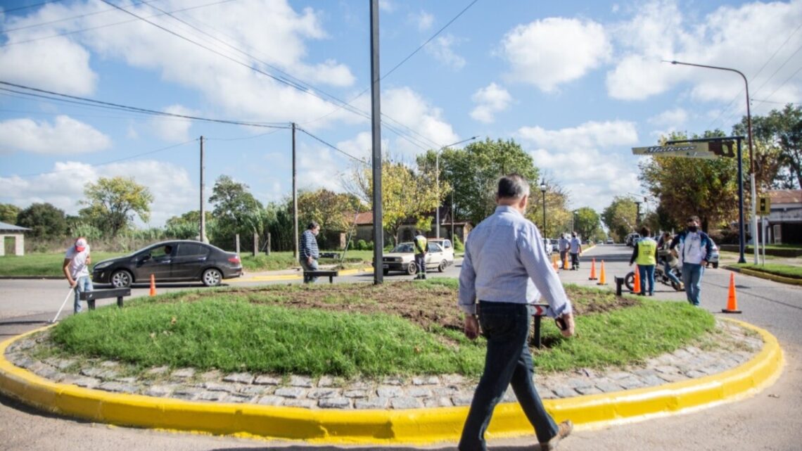 LAS FLORES: Gelené recorrió la obra de Av. Manuel V. Paz y Vidal LAS FLORES: Gelené recorrió la obra de Av. Manuel V. Paz y Vidal