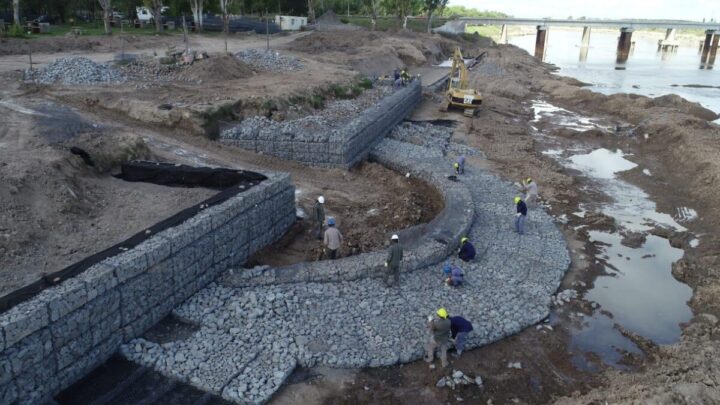 VILLANUEVA: Avanza a buen ritmo la obra del camping municipal del Río Salado.