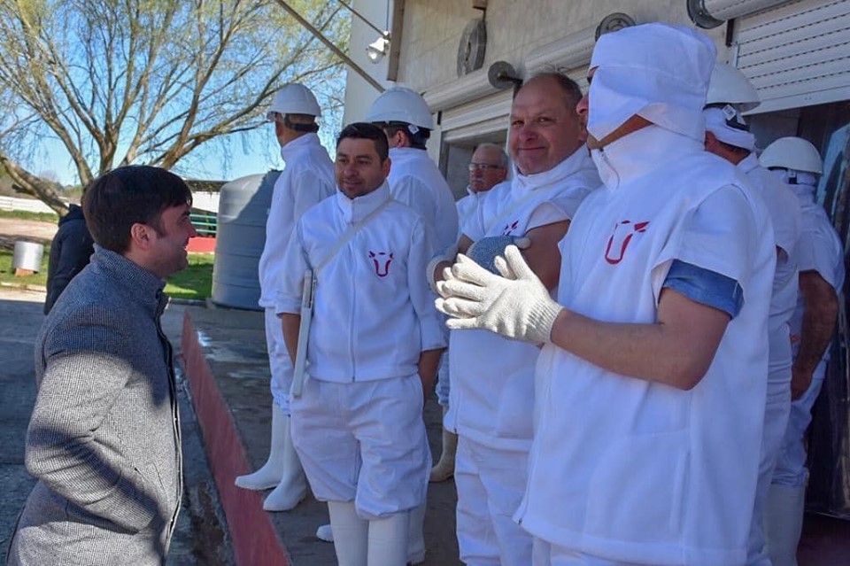 Comienza en Castelli el programa “CARNE SOLIDARIA”