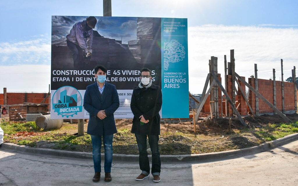 ECHARREN: “Junto a la Provincia estamos ejecutando el mayor programa de Obras de la historia de CASTELLI” ECHARREN: “Junto a la Provincia estamos ejecutando el mayor programa de Obras de la historia de CASTELLI”