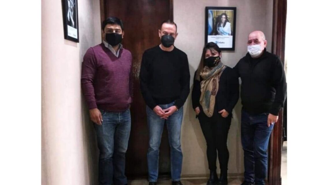 Reclamo por acceso a Gorchs de la UATRE General Belgrano ante Gustavo Arrieta Reclamo por acceso a Gorchs de la UATRE General Belgrano ante Gustavo Arrieta