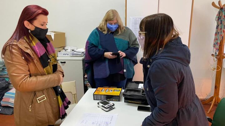 RANCHOS: Entregan medidores de Dióxido de Carbono para establecimientos educativos