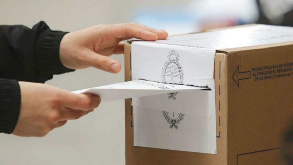 En la quinta sección 22 listas competirán por las cinco bancas a renovar en el Senado bonaerense: todos los partidos y candidatos En la quinta sección 22 listas competirán por las cinco bancas a renovar en el Senado bonaerense: todos los partidos y candidatos