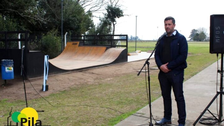 PILA: EL INTENDENTE SEBASTIAN WALKER INAUGURÓ LA PISTA DE SKATE
