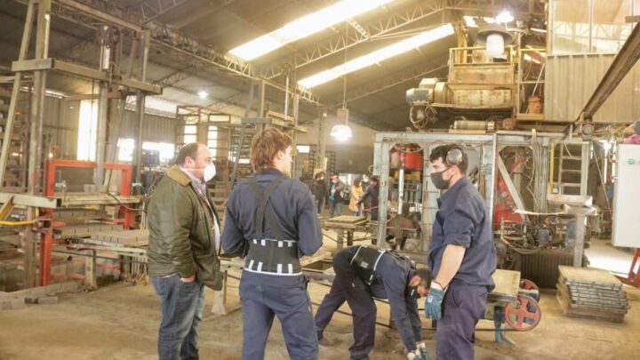 RANCHOS: EL INTENDENTE VISITÓ LAS INSTALACIONES DE CONCRETUS S.A.