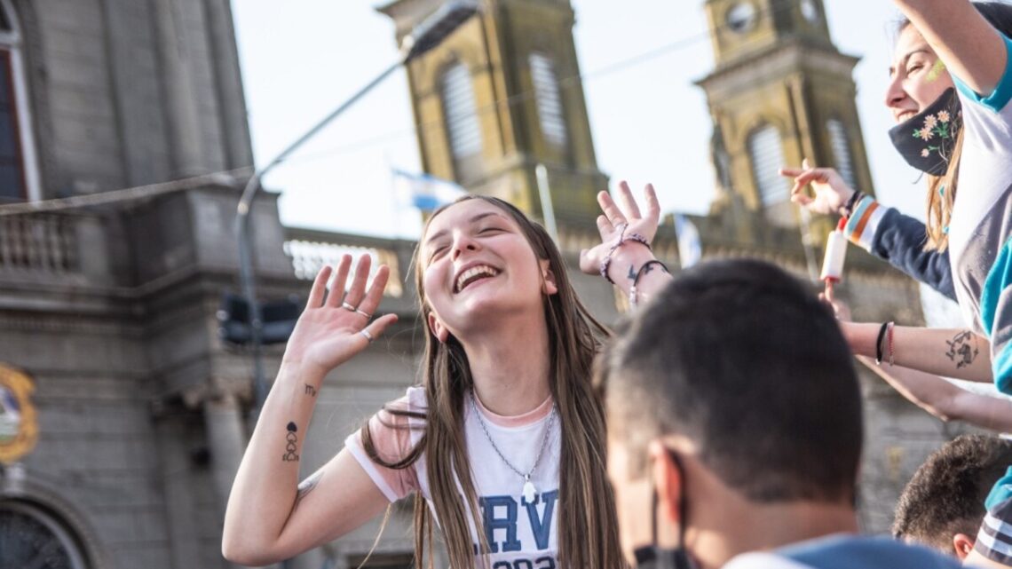 SE PRESENTARON LAS 17° OLIMPIADAS JUVENILES FLORENSES SE PRESENTARON LAS 17° OLIMPIADAS JUVENILES FLORENSES