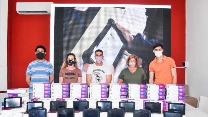 SE LANZA CONECTAR IGUALDAD CASTELLI: 300 TABLETS PARA ESTUDIANTES