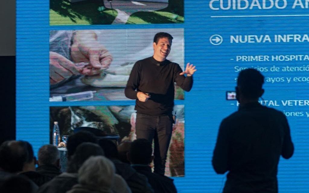 LA COSTA: Cristian Cardozo detalló varios de los trabajos que su gobierno llevará a cabo en los próximos dos años de gestión LA COSTA: Cristian Cardozo detalló varios de los trabajos que su gobierno llevará a cabo en los próximos dos años de gestión