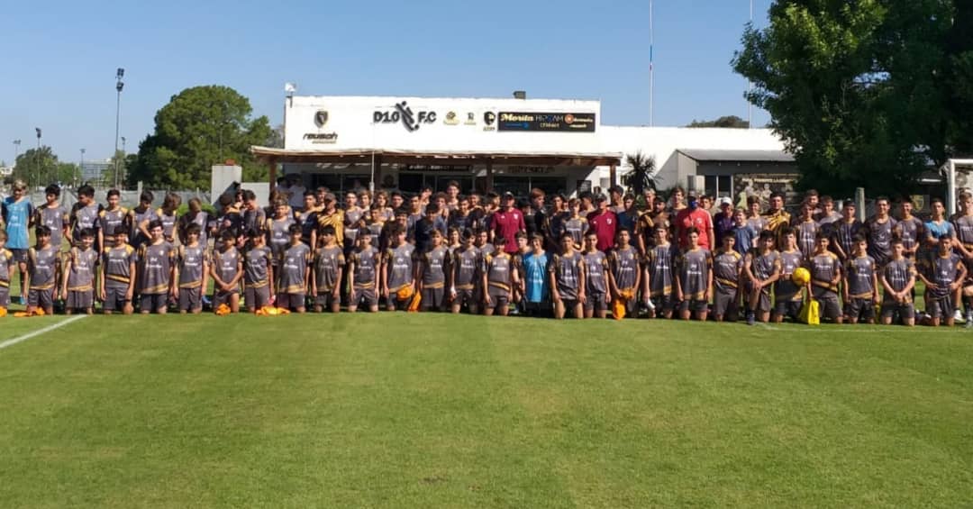 RIVER PLATE REALIZÓ UNA PRUEBA DE JUGADORES EN PILA RIVER PLATE REALIZÓ UNA PRUEBA DE JUGADORES EN PILA