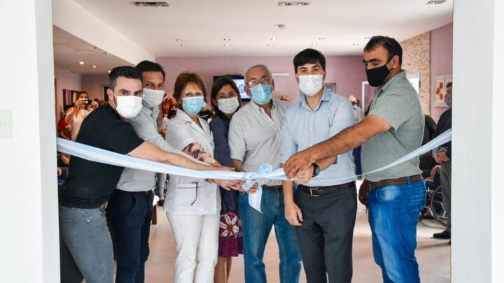 CASTELLI: SE INAUGURÓ LA SEGUNDA AMPLIACIÓN DEL HOGAR DE ABUELOS