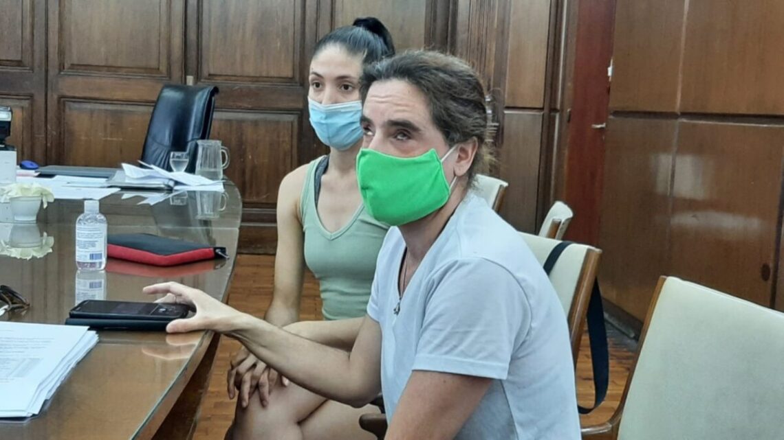 LAS FLORES: EL INTENDENTE ALBERTO GELENÉ RECIBIÓ A MARÍA SOL CAMPOS QUIEN PRESENTARÁ EL PROGRAMA “MÉTODO CANELA” EN LAS FLORES LAS FLORES: EL INTENDENTE ALBERTO GELENÉ RECIBIÓ A MARÍA SOL CAMPOS QUIEN PRESENTARÁ EL PROGRAMA “MÉTODO CANELA” EN LAS FLORES