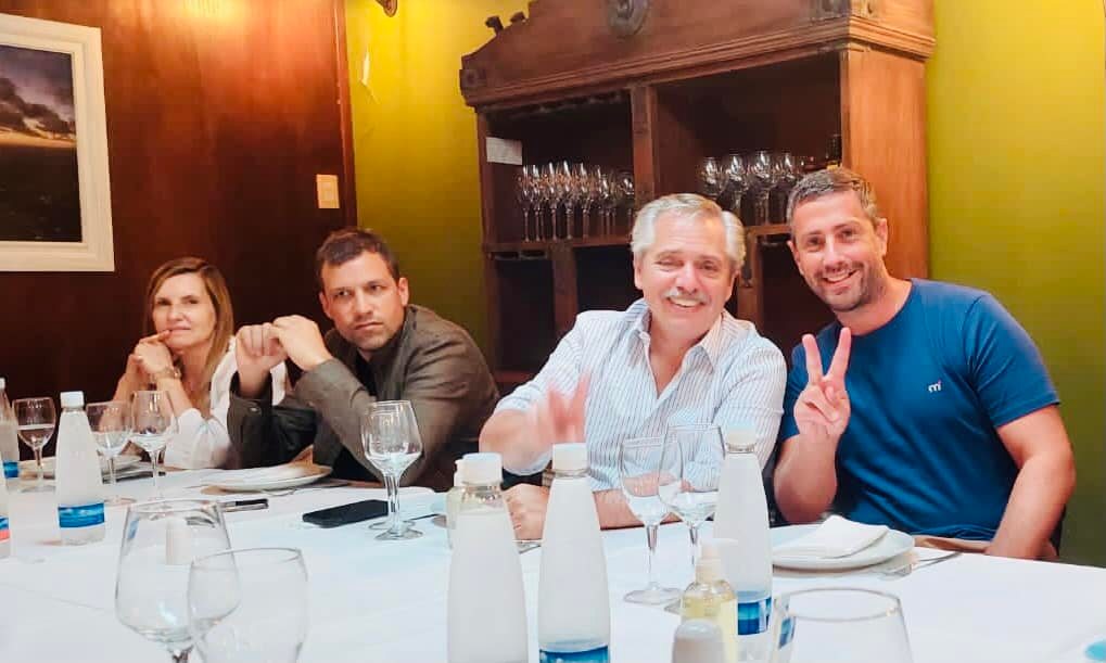 SEBASTIAN WALKER: “El Gobierno nacional y provincial va a seguir acompañando fuertemente a nuestro distrito” SEBASTIAN WALKER: “El Gobierno nacional y provincial va a seguir acompañando fuertemente a nuestro distrito”