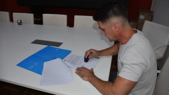 CASTELLI: Anunciaron el asfaltado de la colectora de la autovía 2