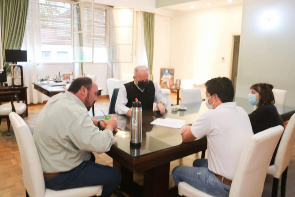 RANCHOS: El Municipio continúa con la pavimentación de calles