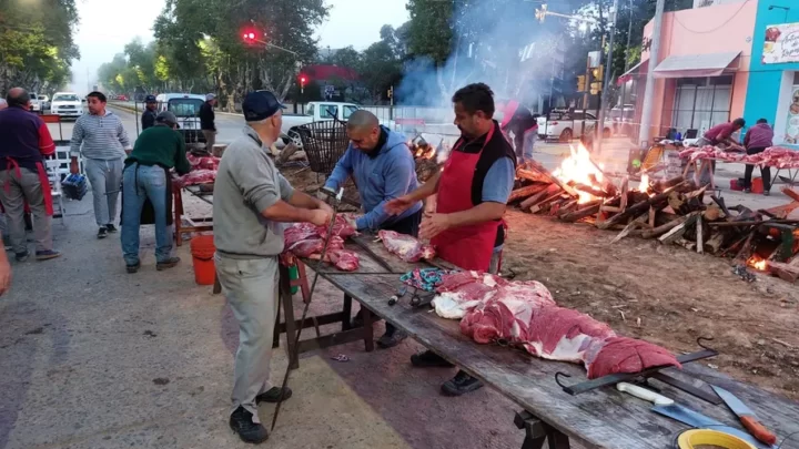RAUCH: Asado gratis para todos los vecinos por el 150° aniversario la ciudad