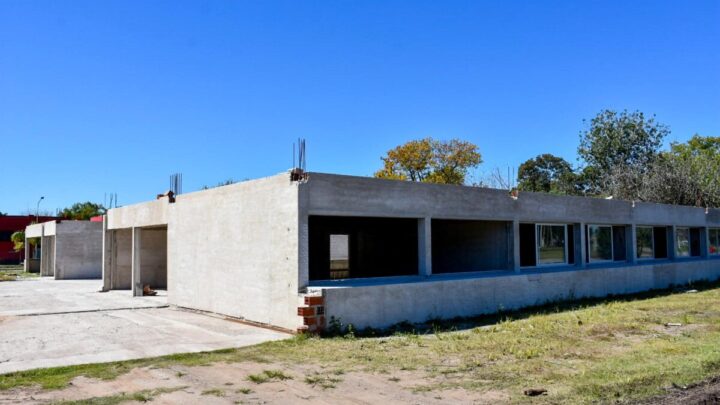 CASTELLI: La obra del edificio de la Escuela Secundaria avanza rápidamente