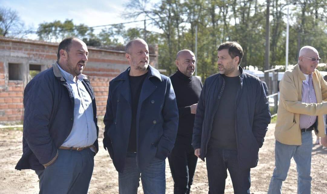 Martin Insaurralde en Ranchos: “Nuestro compromiso es estar al lado del que invierte y genera empleo” Martin Insaurralde en Ranchos: “Nuestro compromiso es estar al lado del que invierte y genera empleo”