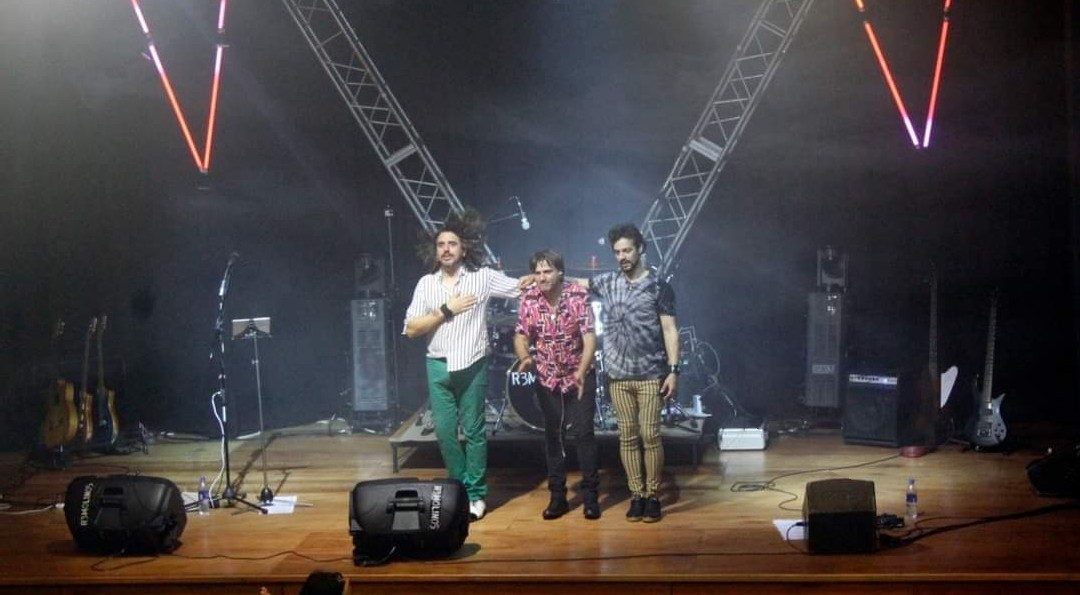 Tributo a Soda: “Remolinos” brillo en el Cine Teatro Pila