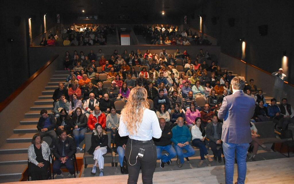 Francisco Echarren: Mas de 250 familias cumplirán el sueño de la casa propia Francisco Echarren: Mas de 250 familias cumplirán el sueño de la casa propia