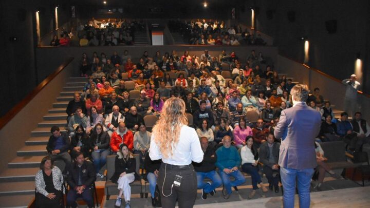 Francisco Echarren: Mas de 250 familias cumplirán el sueño de la casa propia