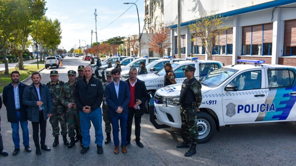 Echarren: “Nunca en la vida Castelli recibió todos los patrulleros que están acá” Echarren: “Nunca en la vida Castelli recibió todos los patrulleros que están acá”