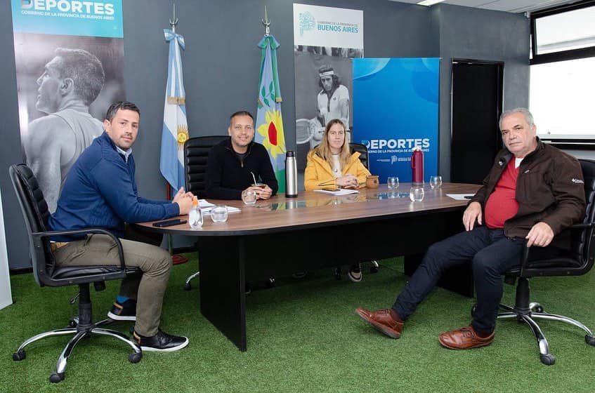 PILA: Walker continúa apostando al deporte y proyecta realizar una cancha de hockey PILA: Walker continúa apostando al deporte y proyecta realizar una cancha de hockey