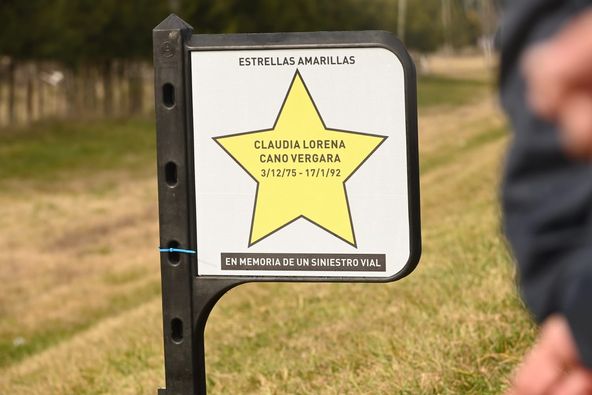 CHASCOMÚS: Se colocó la primera estrella amarilla en conmemoración a Claudia Cano Vergara