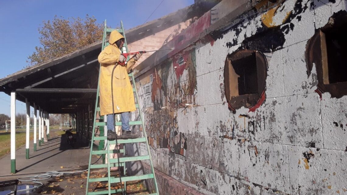 GRAL BELGRANO: Indignación por borrado de un simbólico mural de “EL PUEBLAZO”. Artistas exigen explicación al municipio GRAL BELGRANO: Indignación por borrado de un simbólico mural de “EL PUEBLAZO”. Artistas exigen explicación al municipio