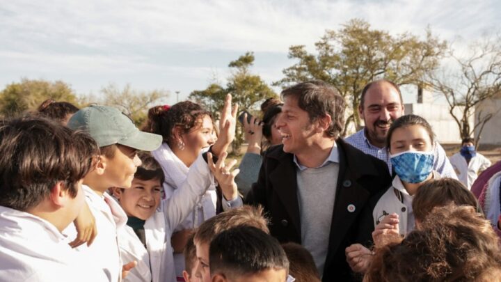 KICILLOF recorrió obras en RANCHOS y se reunió con Intendentes justicialistas con una agenda clave de temas