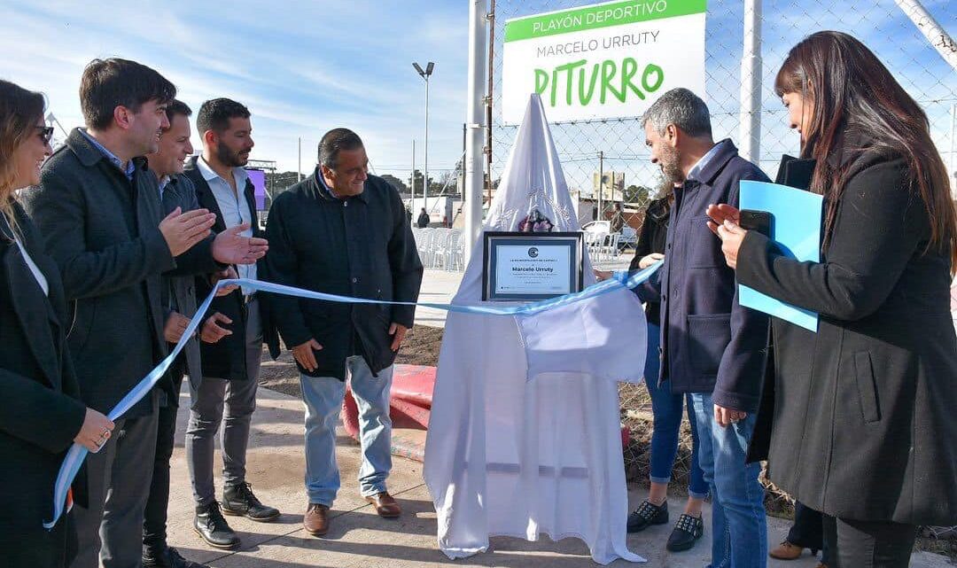 CASTELLI: Autoridades inauguraron la obra integral de asfalto, cloacas y playón deportivo, en el barrio “El Matadero”. CASTELLI: Autoridades inauguraron la obra integral de asfalto, cloacas y playón deportivo, en el barrio “El Matadero”.