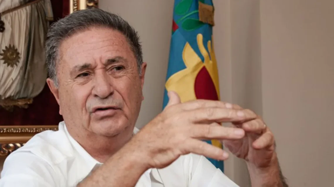 Eduardo Duhalde reveló que estuvo a punto de quitarse la vida Eduardo Duhalde reveló que estuvo a punto de quitarse la vida