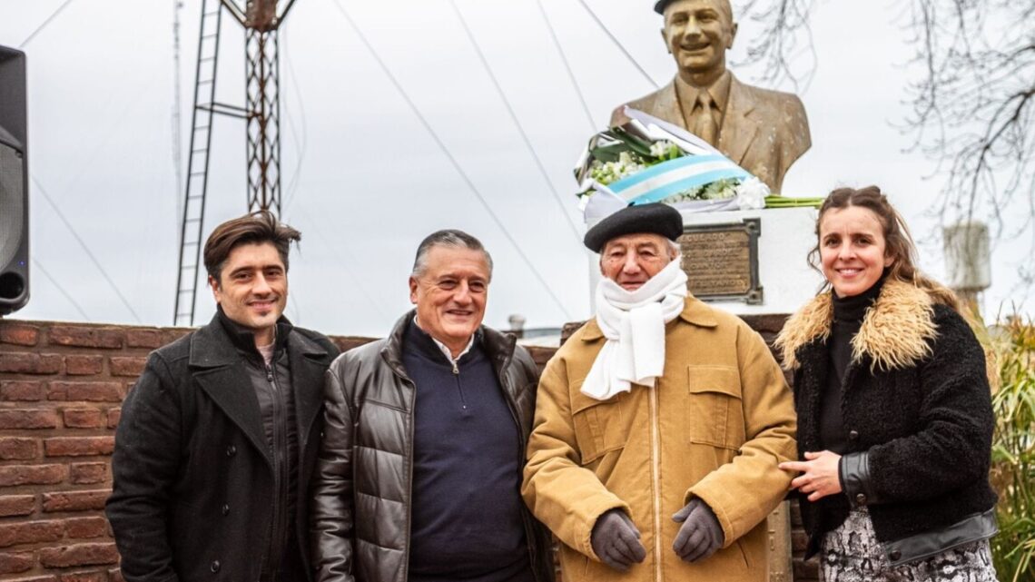 LAS FLORES: Emoción y recuerdos en el homenaje a Carlos Gardel