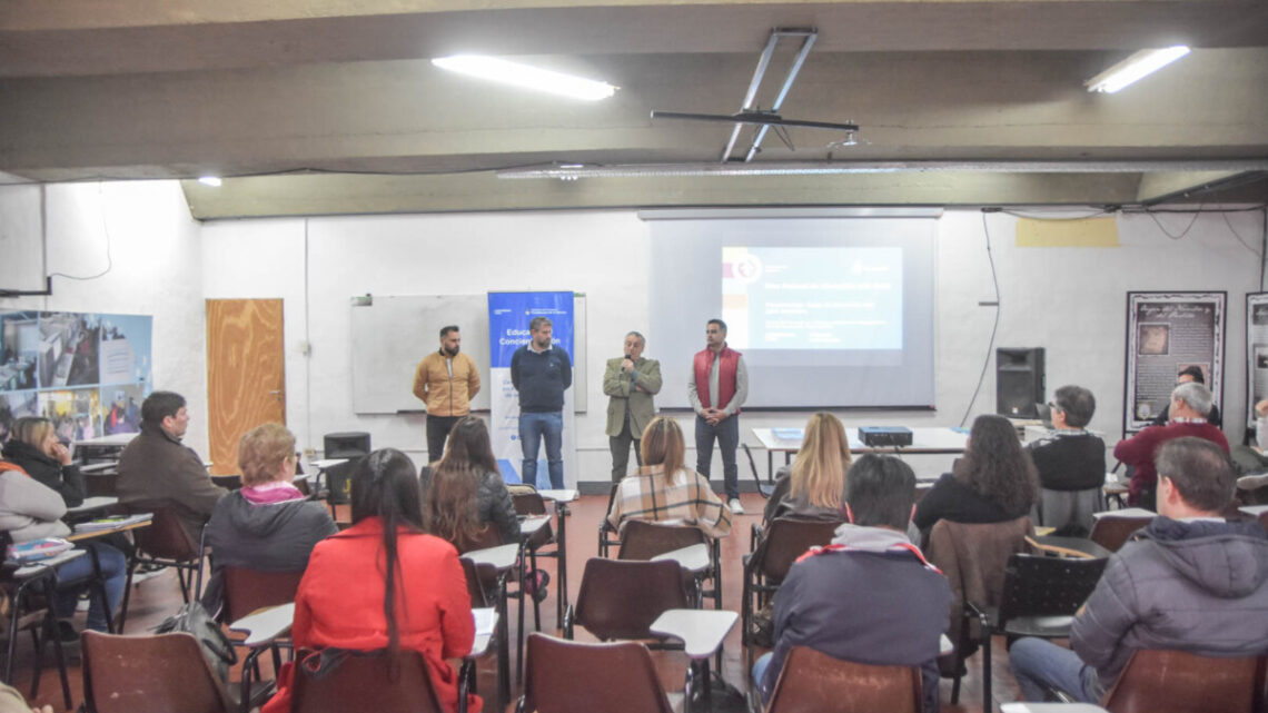 LAS FLORES: El Municipio inició las jornadas de EDUCACIÓN VIAL junto a la Agencia Nacional de Seguridad Vial LAS FLORES: El Municipio inició las jornadas de EDUCACIÓN VIAL junto a la Agencia Nacional de Seguridad Vial