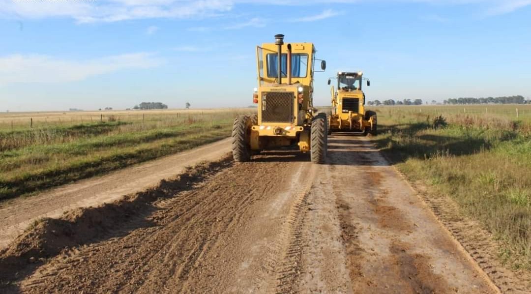 PILA: Comenzará la obra para la consolidación del camino que une PILA con CASALINS que beneficiará a productores, docentes y alumnos PILA: Comenzará la obra para la consolidación del camino que une PILA con CASALINS que beneficiará a productores, docentes y alumnos
