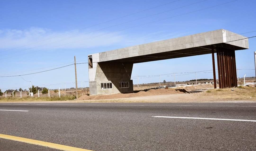 PARQUE INDUSTRIAL CASTELLI: Fuerte apuesta de la gestión municipal para generar trabajo genuino PARQUE INDUSTRIAL CASTELLI: Fuerte apuesta de la gestión municipal para generar trabajo genuino