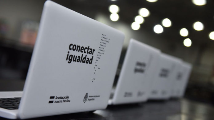Región Educativa 17, entregará 242 netbooks a estudiantes de Monte, Belgrano y Rauch Región Educativa 17, entregará 242 netbooks a estudiantes de Monte, Belgrano y Rauch